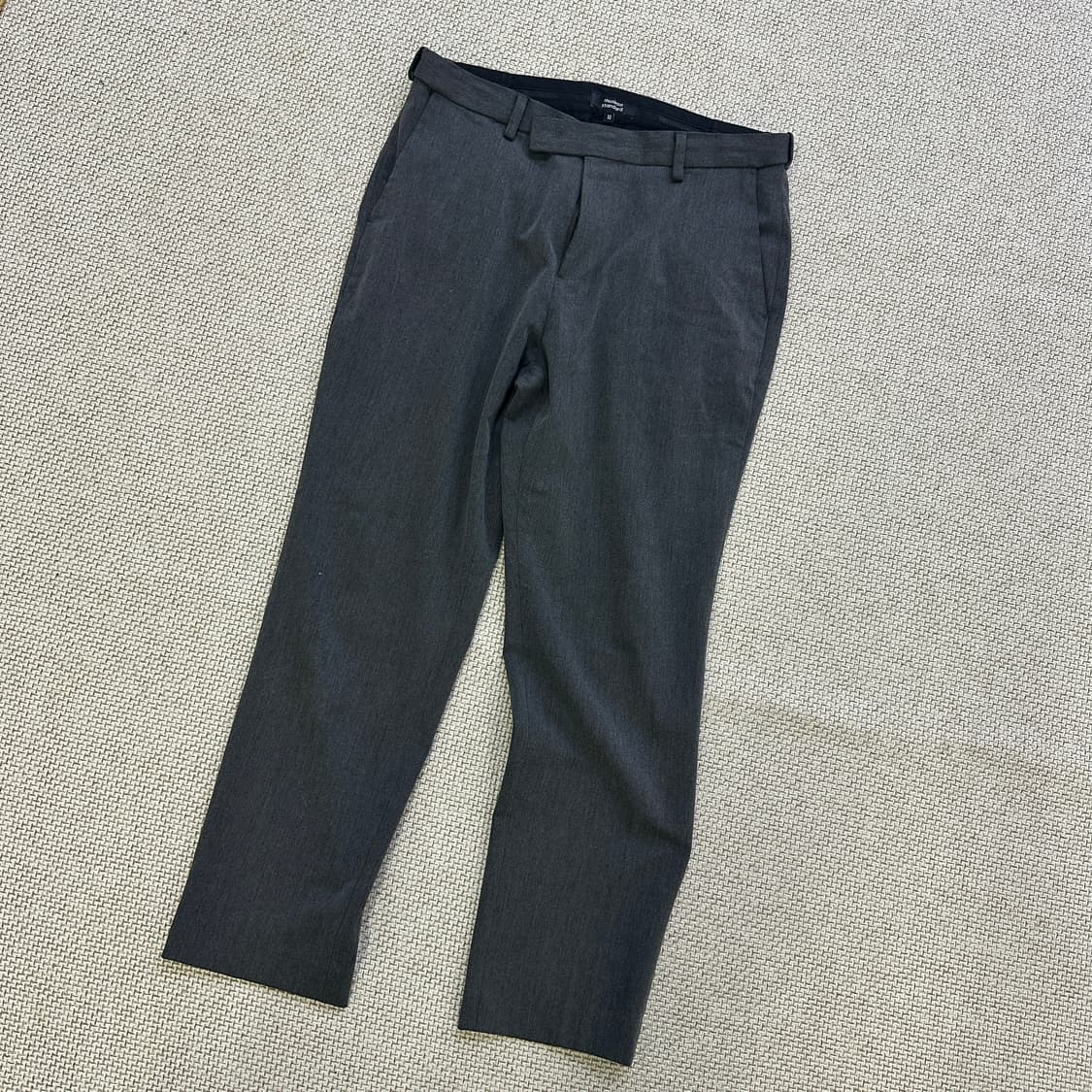 32 무신사스탠다드 슬랙스 팬츠 0420D 상품이미지1