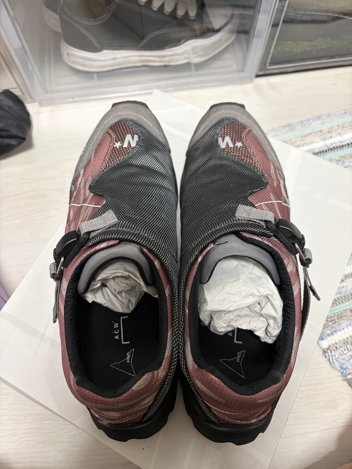 로아 어콜드월 미나르 콜라보 43 스니커즈 상품이미지3