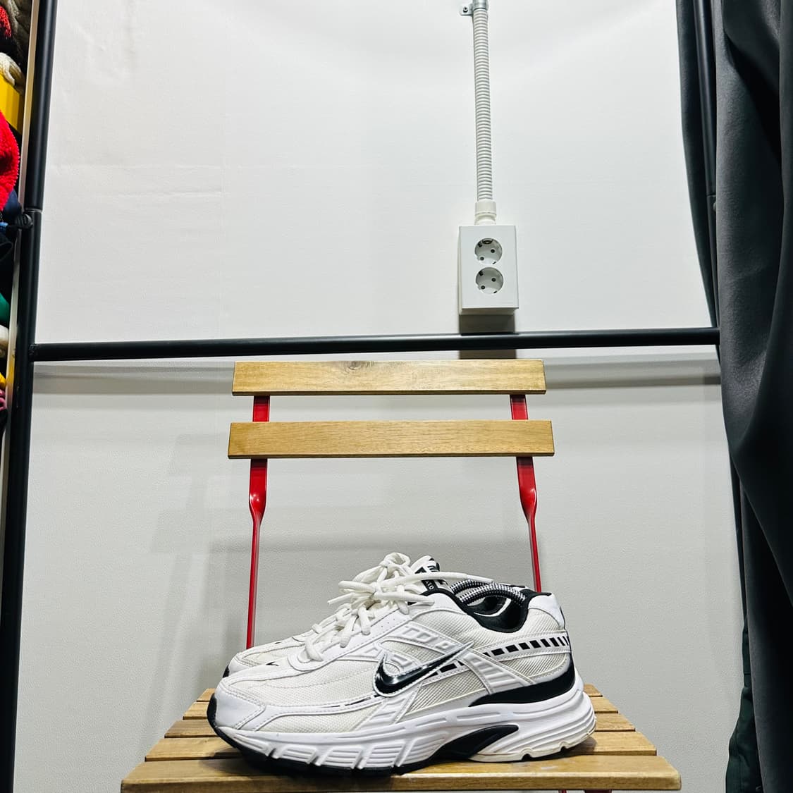 270) 나이키 운동화 남성 남자 신발 이니시에이터 화이트 메탈 상품이미지3