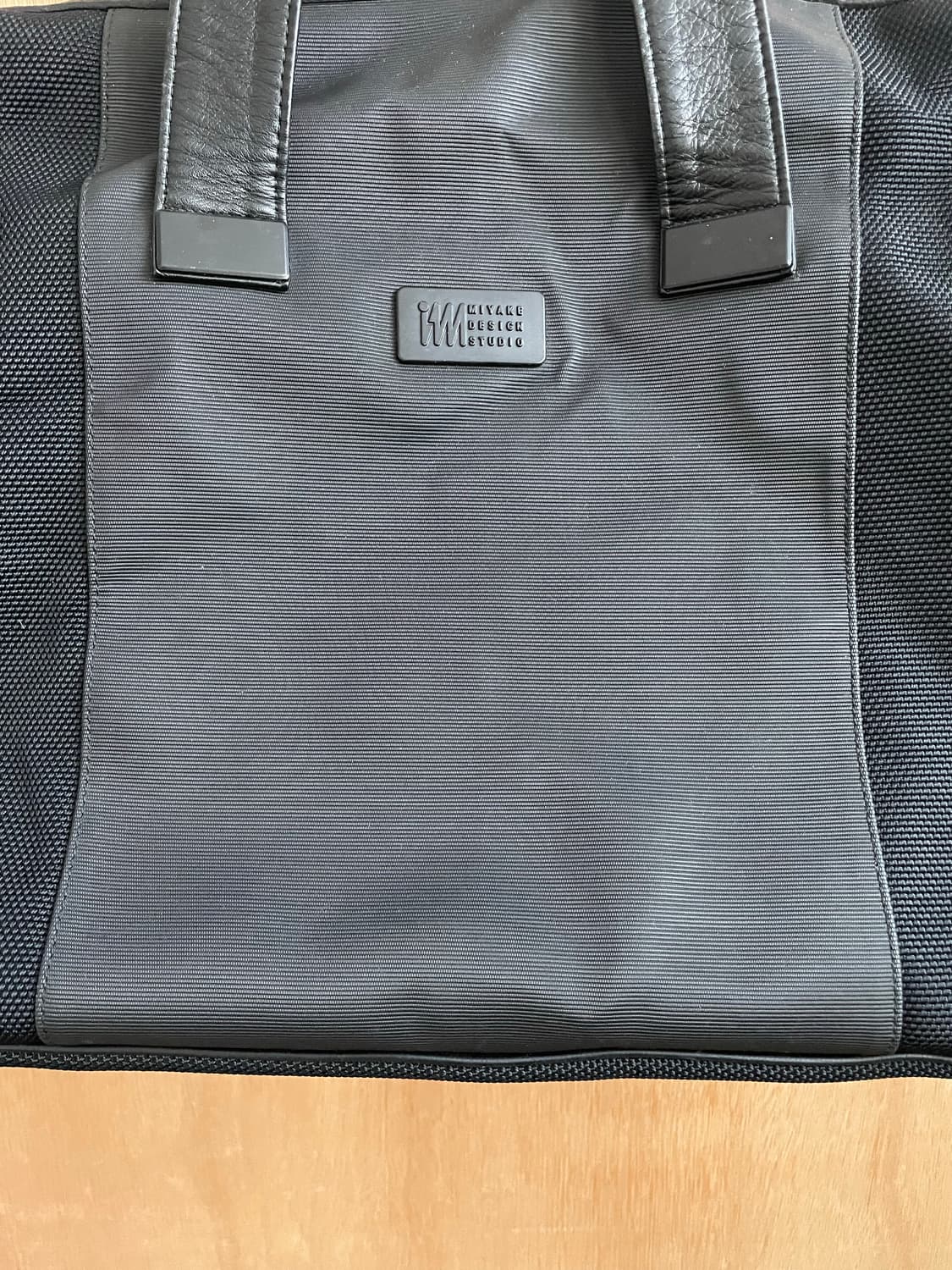 이세이미야케 빅 보스턴 백 상품이미지5