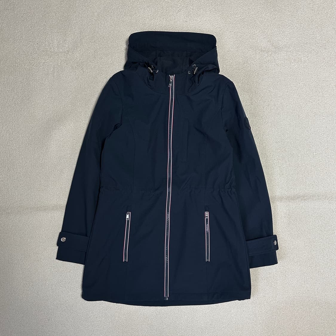 타미힐피거 아이코닉 스포티 후드 소프트쉘 레인 재킷 상품이미지2