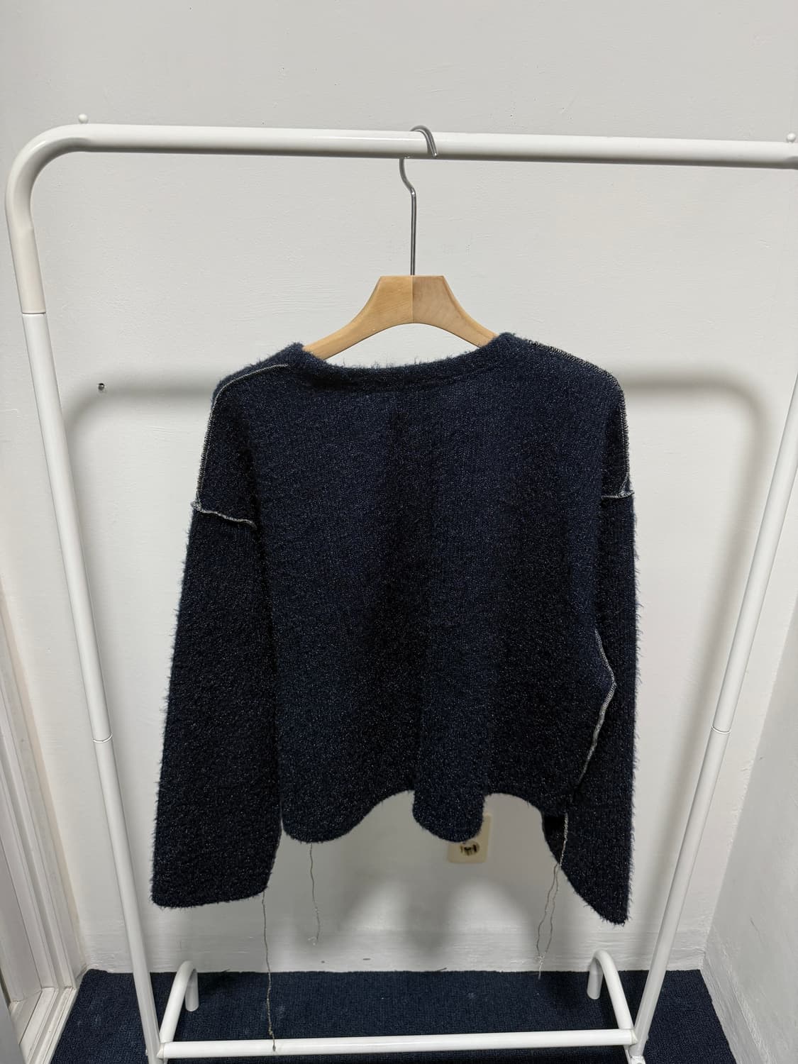 [M] mm6 margiela 오버록 스티치 크롭 니트 상품이미지2