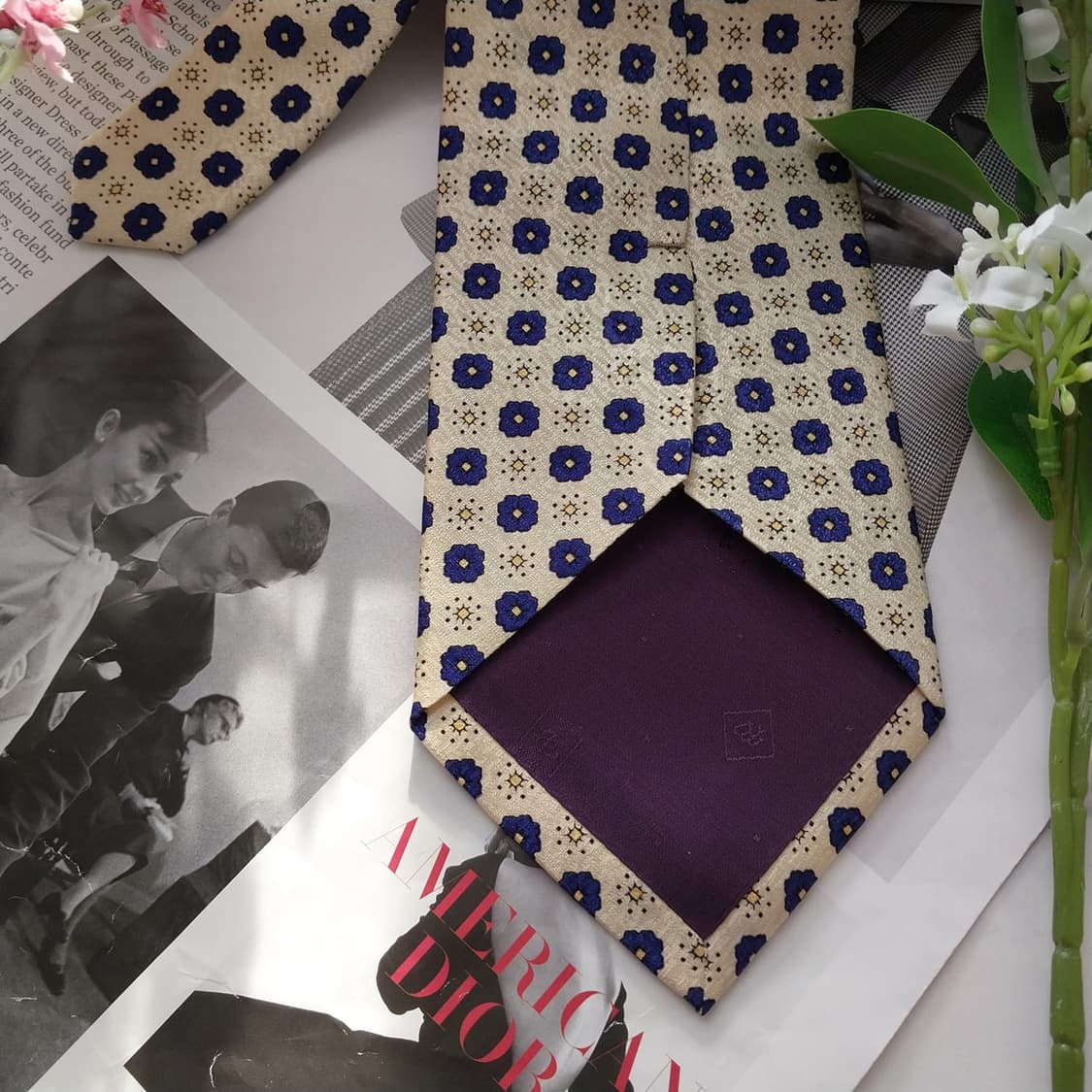 발망 실크 아이보리 플라워 패턴 넥타이 10cm A+등급 K1669
 상품이미지10