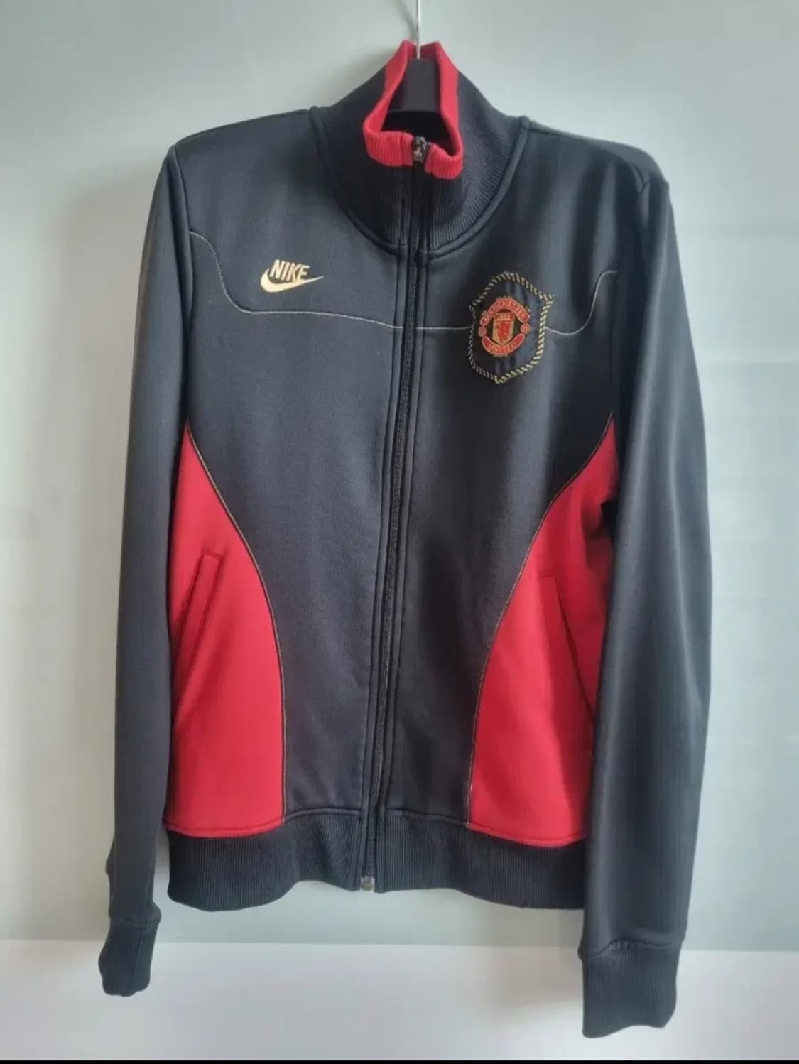 05-06 나이키 맨유 트랙탑 상품이미지1
