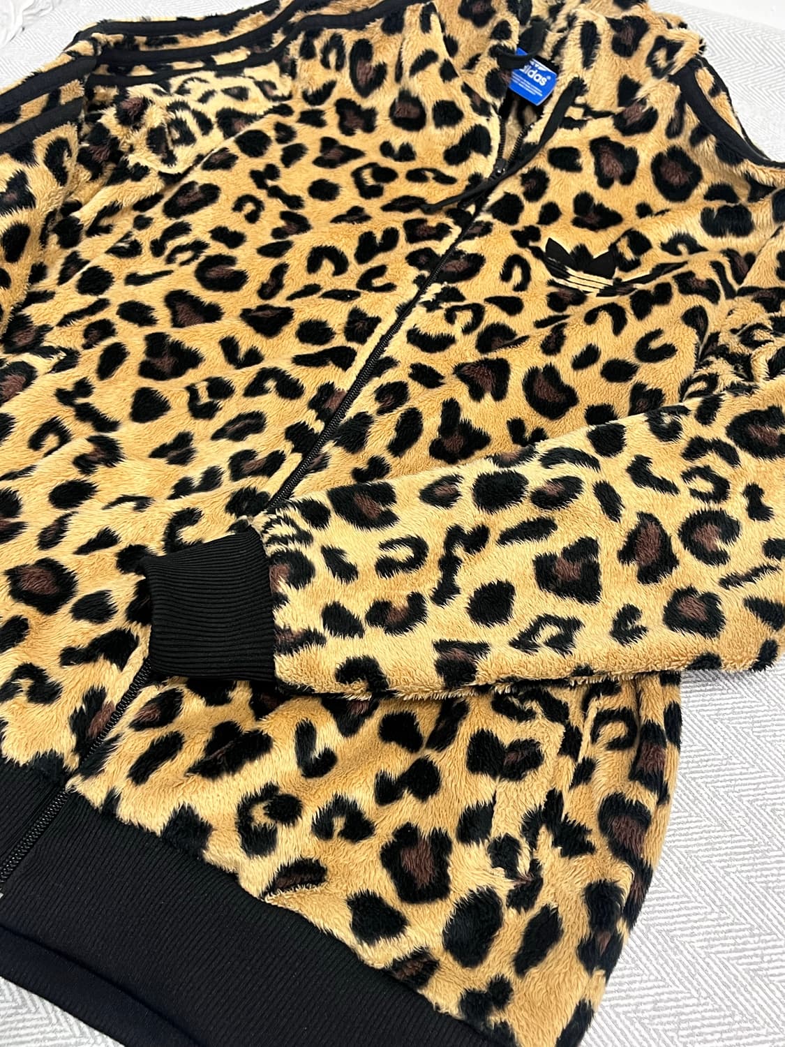 아디다스 레오파드 쉐르파 후드 집업 XL 상품이미지10