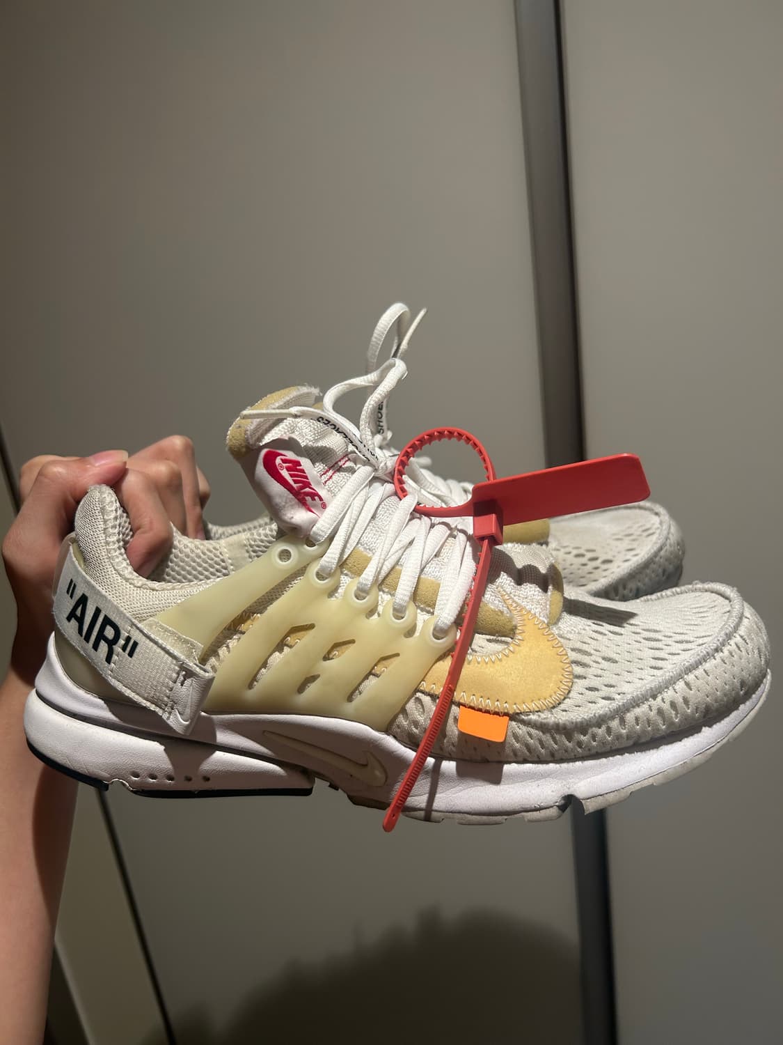 오프화이트x나이키 에어프레스토 화이트 색상 사이즈 270 상품이미지1