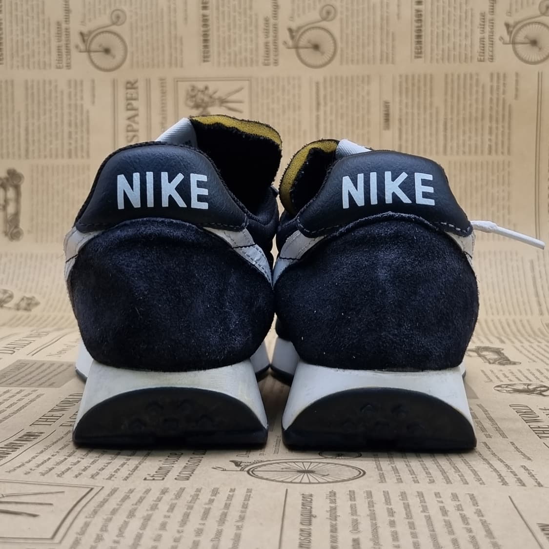 나이키 테일윈드79 검흰 여성운동화235  상품이미지4