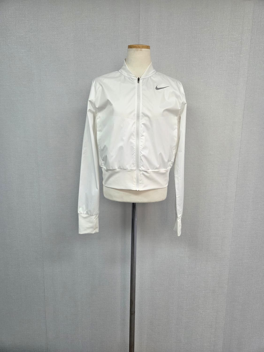 나이키 여성바람막이자켓  상품이미지2
