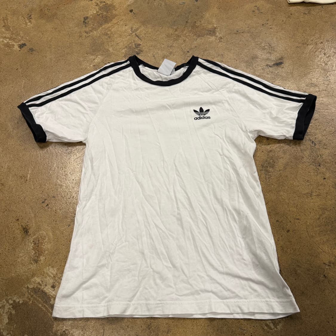 아디다스 흰검 링거 반팔 티 상품이미지2