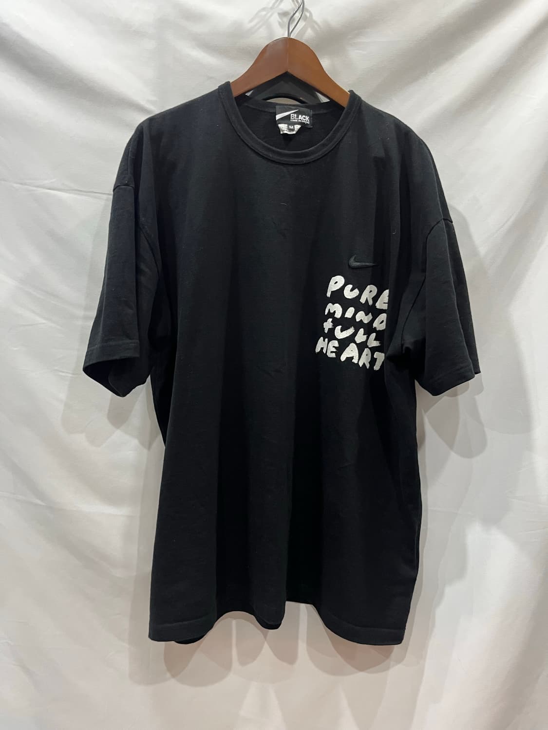 꼼데가르송 블랙 x 나이키 로고 반팔티 M 오버핏 상품이미지2