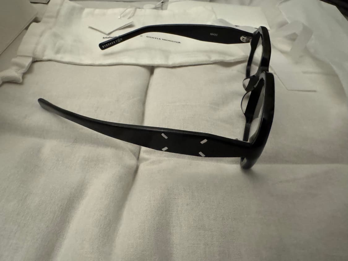 젠틀몬스터 마르지엘라 mm210 상품이미지5