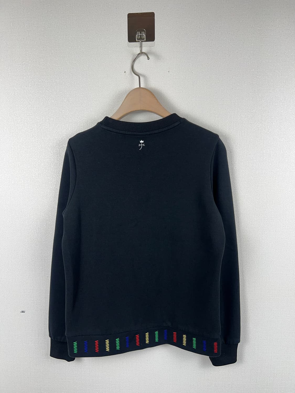 까스텔바작 여성 AMOUR 비즈 장식 맨투맨 90 상품이미지2