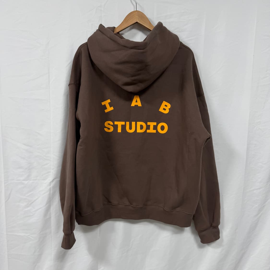 기아 타이거즈 X 아이앱 스튜디오 V12 후드티 상품이미지2