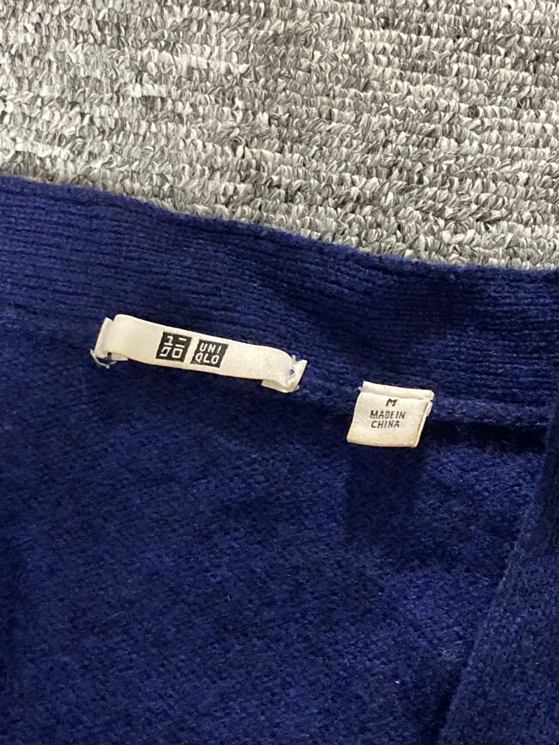유니클로 V넥 램스울 가디건 블루 M 상품이미지5