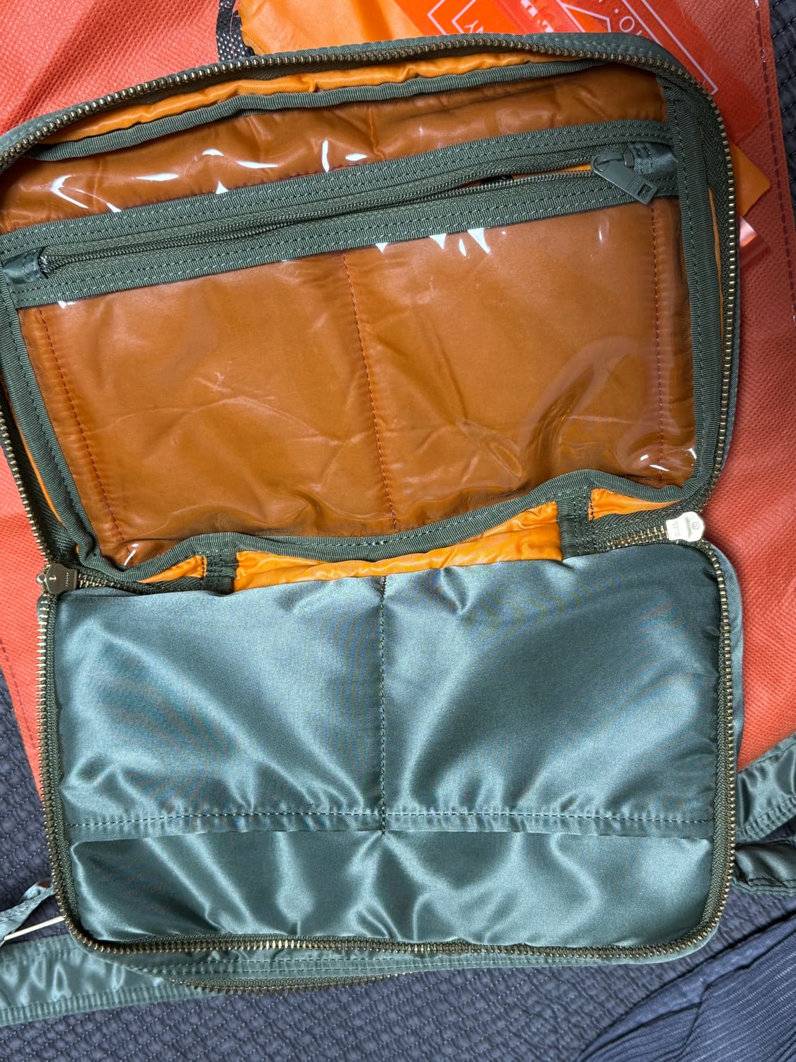 요시다 포터 탱커 스몰 세이지그린 상품이미지2