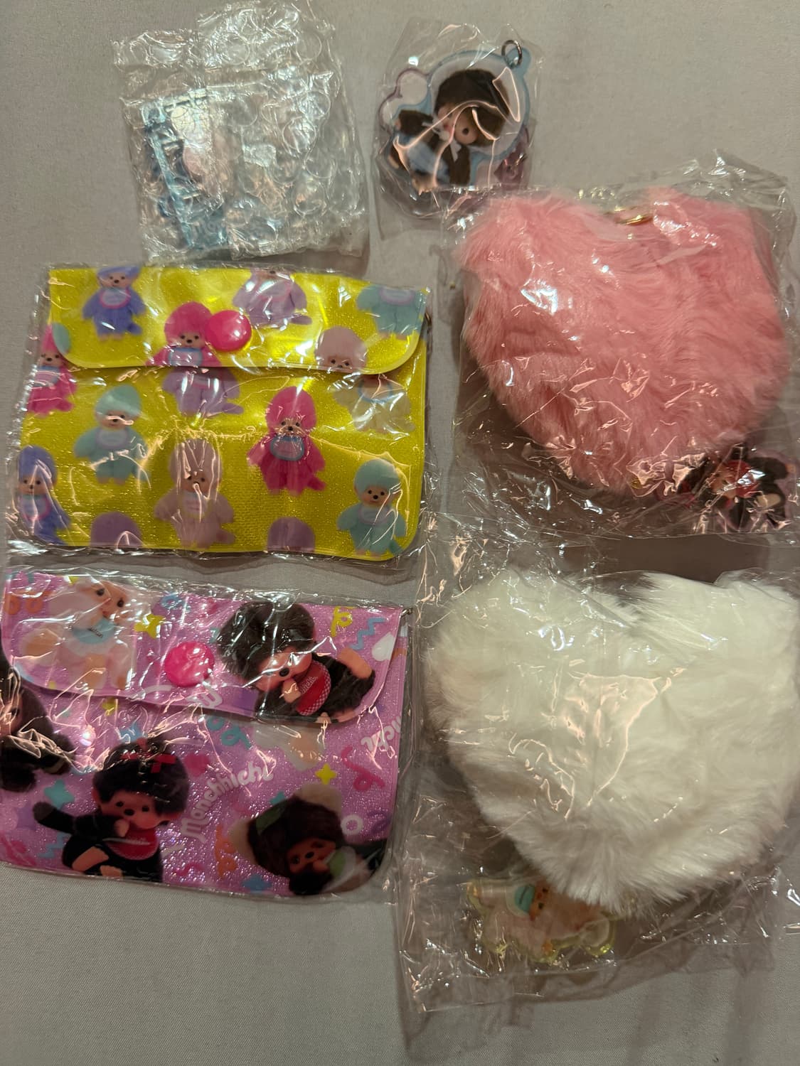 몬치치 정품 신상 가챠(메지루시, 동전지갑, 폼폼 하트 키링) 새제품 상품이미지4