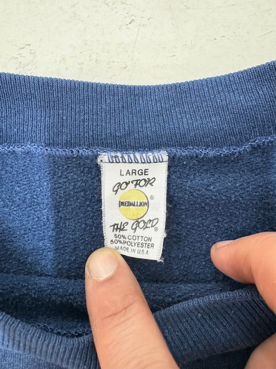 80‘s  vtg Medallion Basketball Sweatshir 상품이미지5