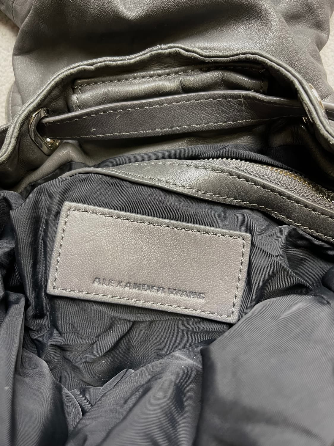 알렉산더왕 마르티 백팩 (그레이) 상품이미지10