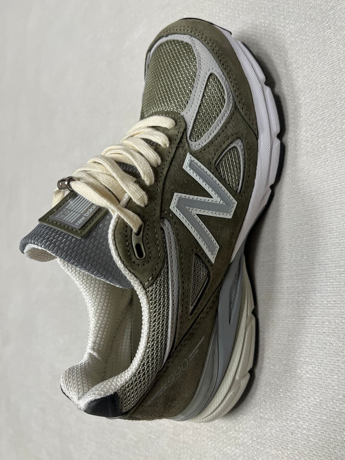 뉴발란스 x 에임레온도르 990v4 상품이미지3