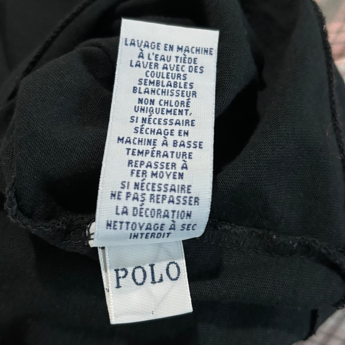 폴로 랄프로렌 블랙 스몰로고 브이넥 반팔티 상품이미지5