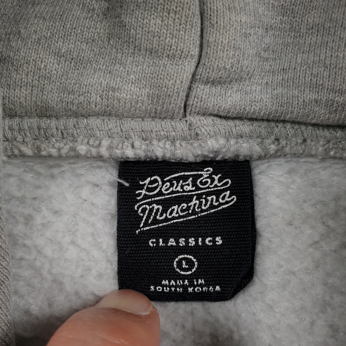 데우스 엑스 마키나 후드티 상품이미지2