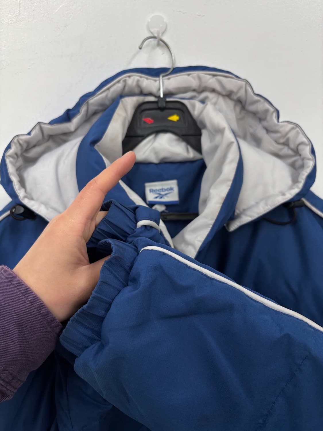 리복 올드스쿨 후드탈착 다운패딩 상품이미지4