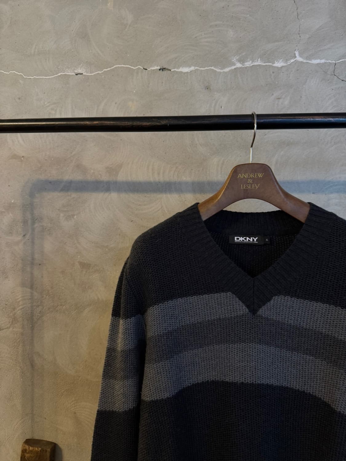 DKNY 브이넥 니트 105 상품이미지2