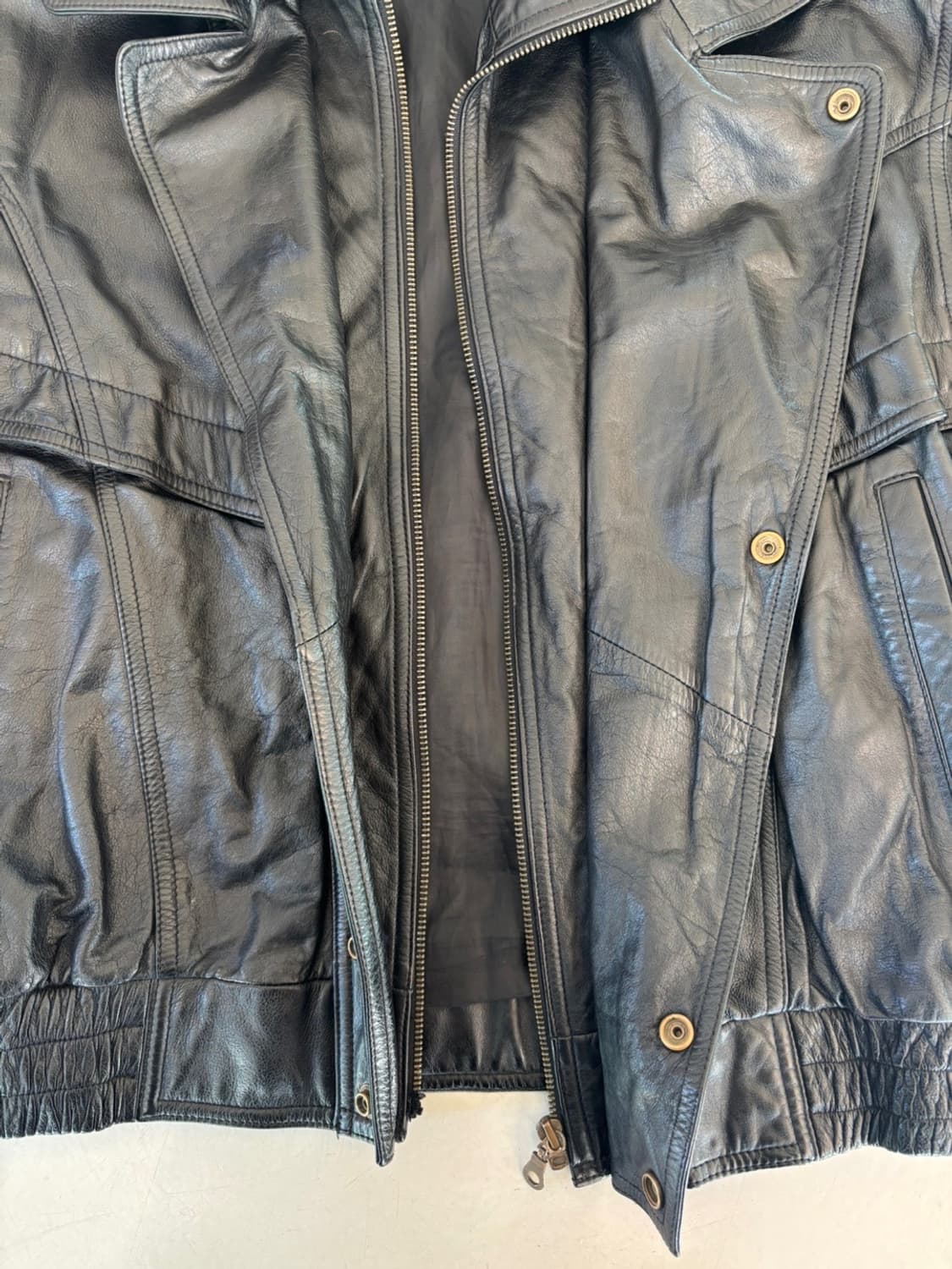 Vintage manifesto Leather Jacket 상품이미지7