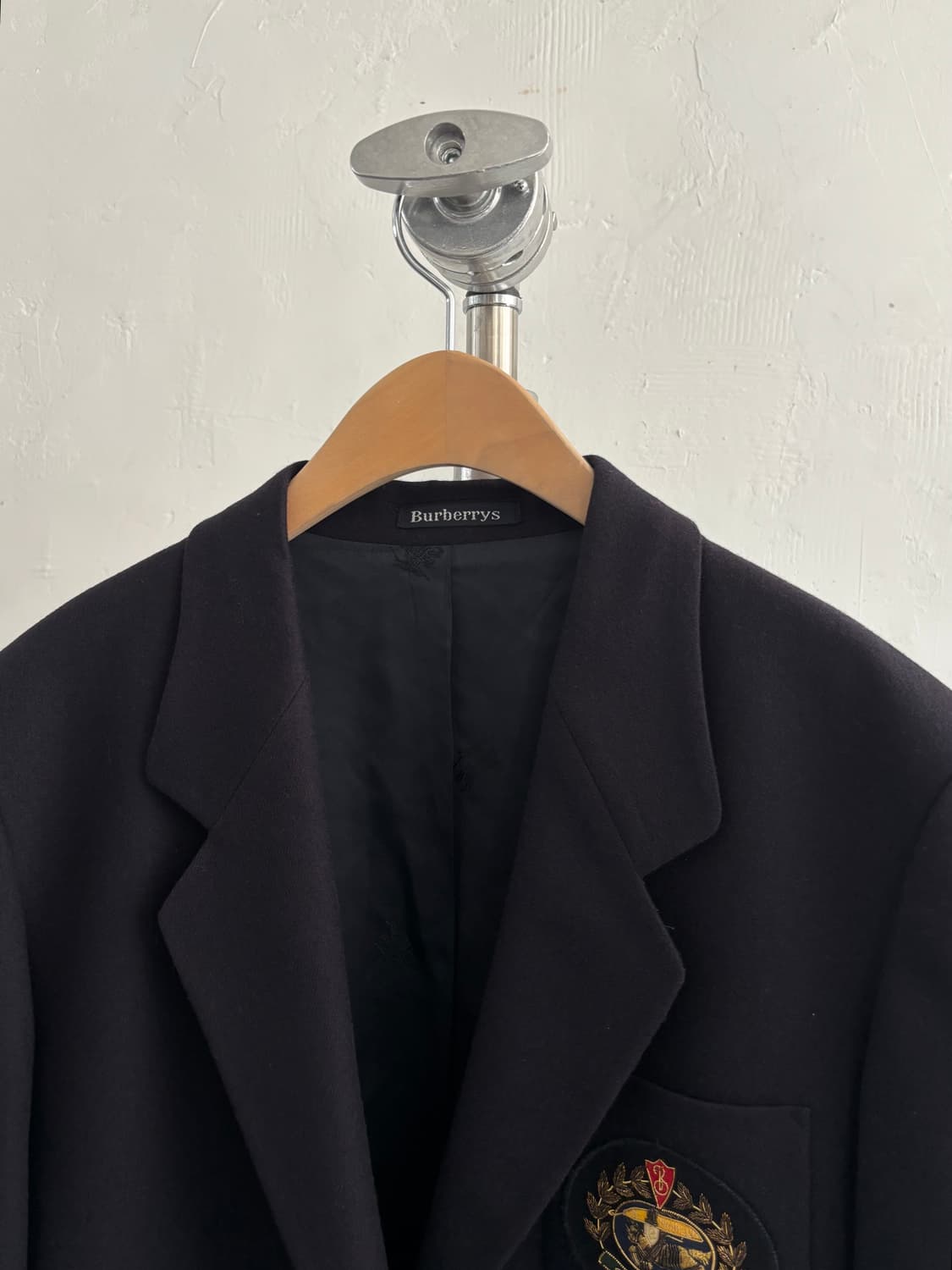 Burberry 버버리 크레스트 로고 금장 울 블레이저 자켓 상품이미지3