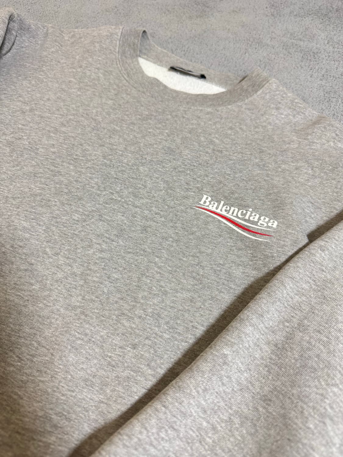 [M]발렌시아가 웨이브로고 맨투맨 그레이 상품이미지3