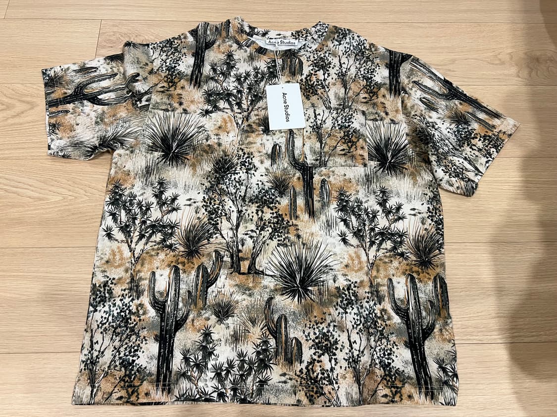 아크네 데저트 티셔츠 M 상품이미지1