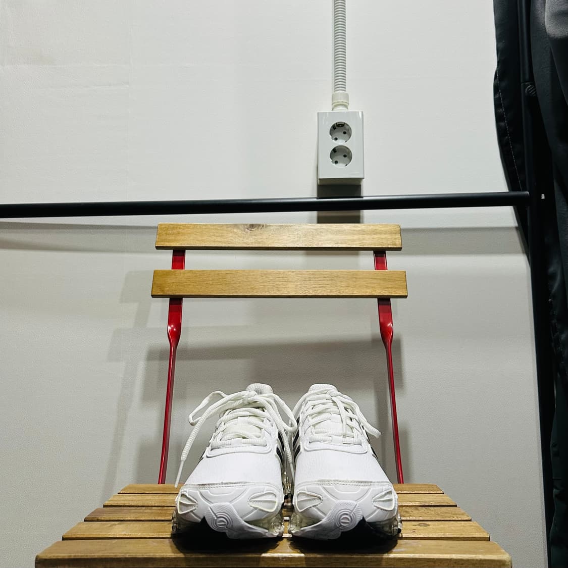 265) 아디다스 운동화 남성 남자 마이크로 바운스 화이트 블랙 상품이미지2