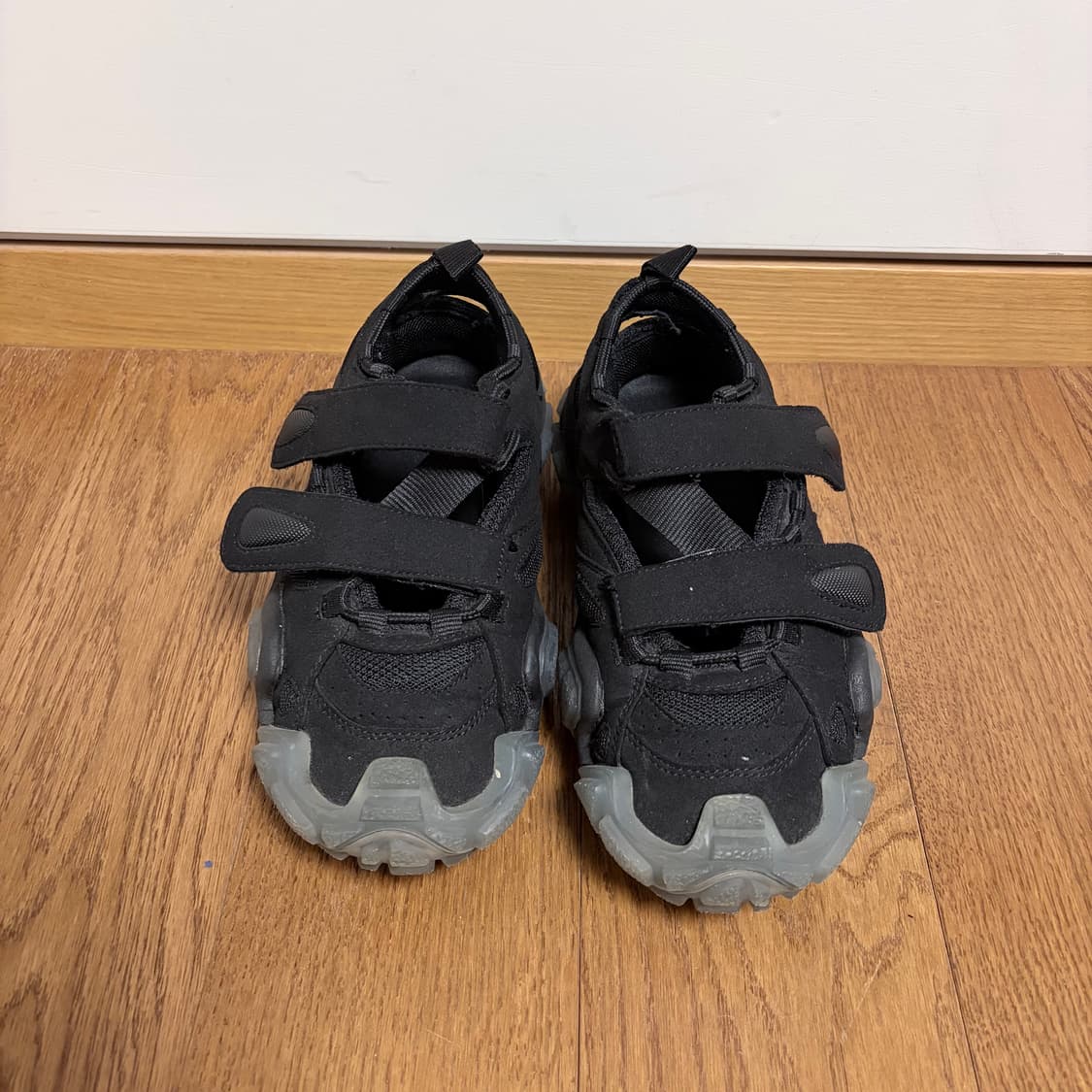 아크네 스튜디오 Bolzter Bryz Crystal 상품이미지2