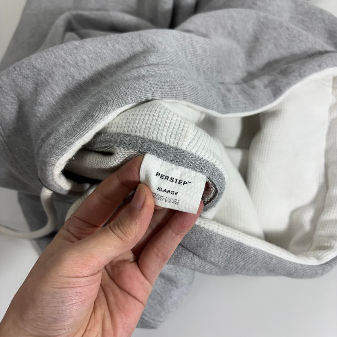 XL 퍼스탭 그레이 WITHP 후드티 상품이미지4