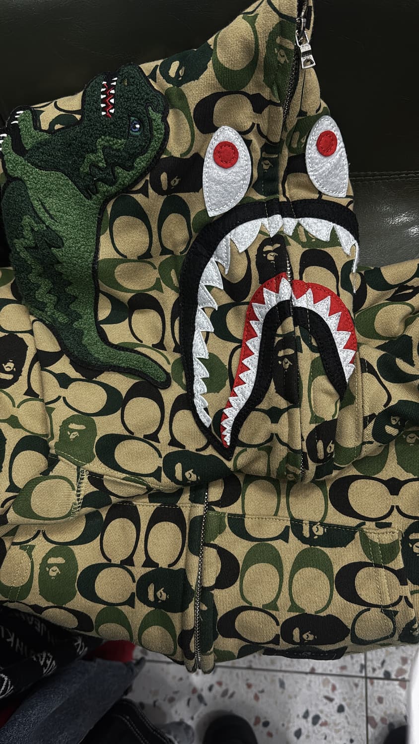 (절대 못구하는 매물)베이프X코치 후드직업 상품이미지3