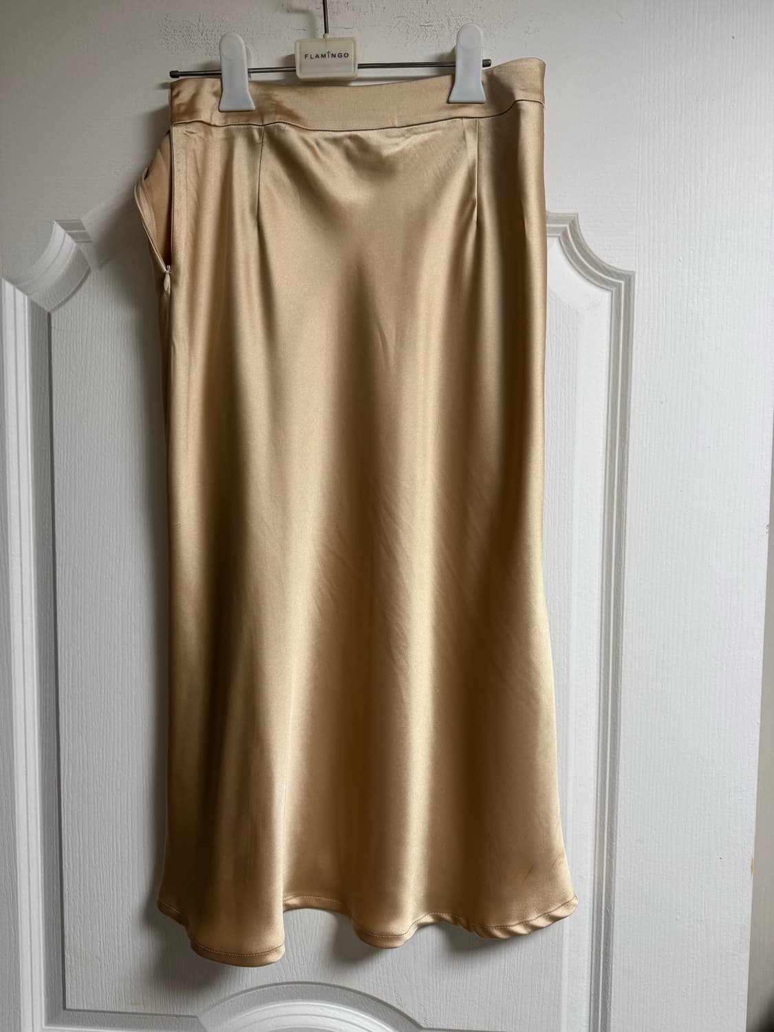 에잇세컨즈 새틴 미디스커트 골드베이지 m 상품이미지3