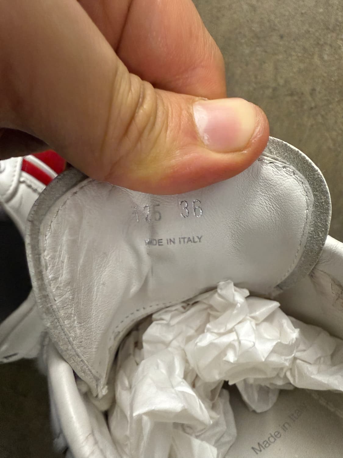 프라다 정품 1E125M 화이트&레드 컬러 비텔로 애비뉴  스니커즈 상품이미지5