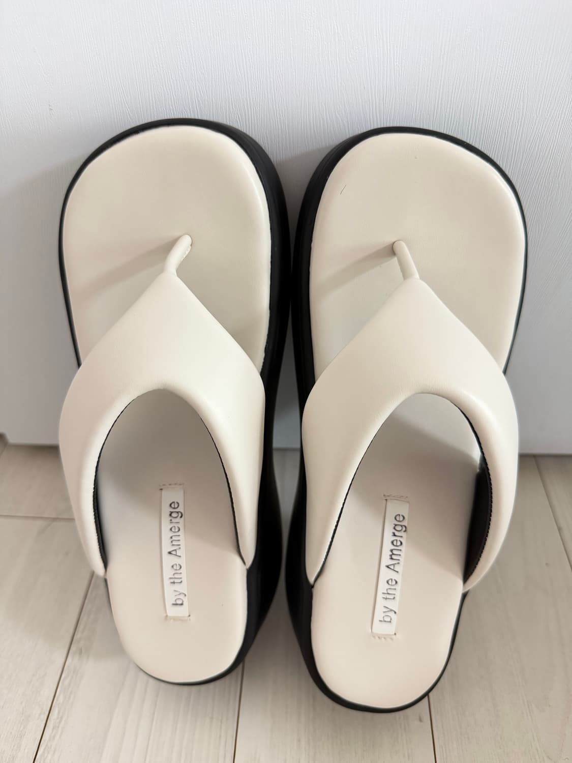 새상품 아이보리 쪼리 235/6cm 상품이미지1