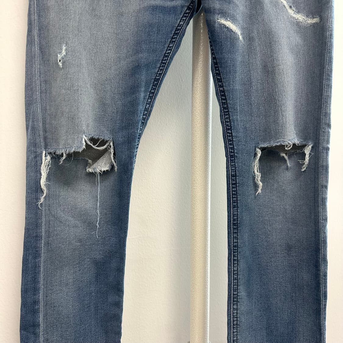 디젤 이태리 디스트로이드 워싱 팬츠 상품이미지3