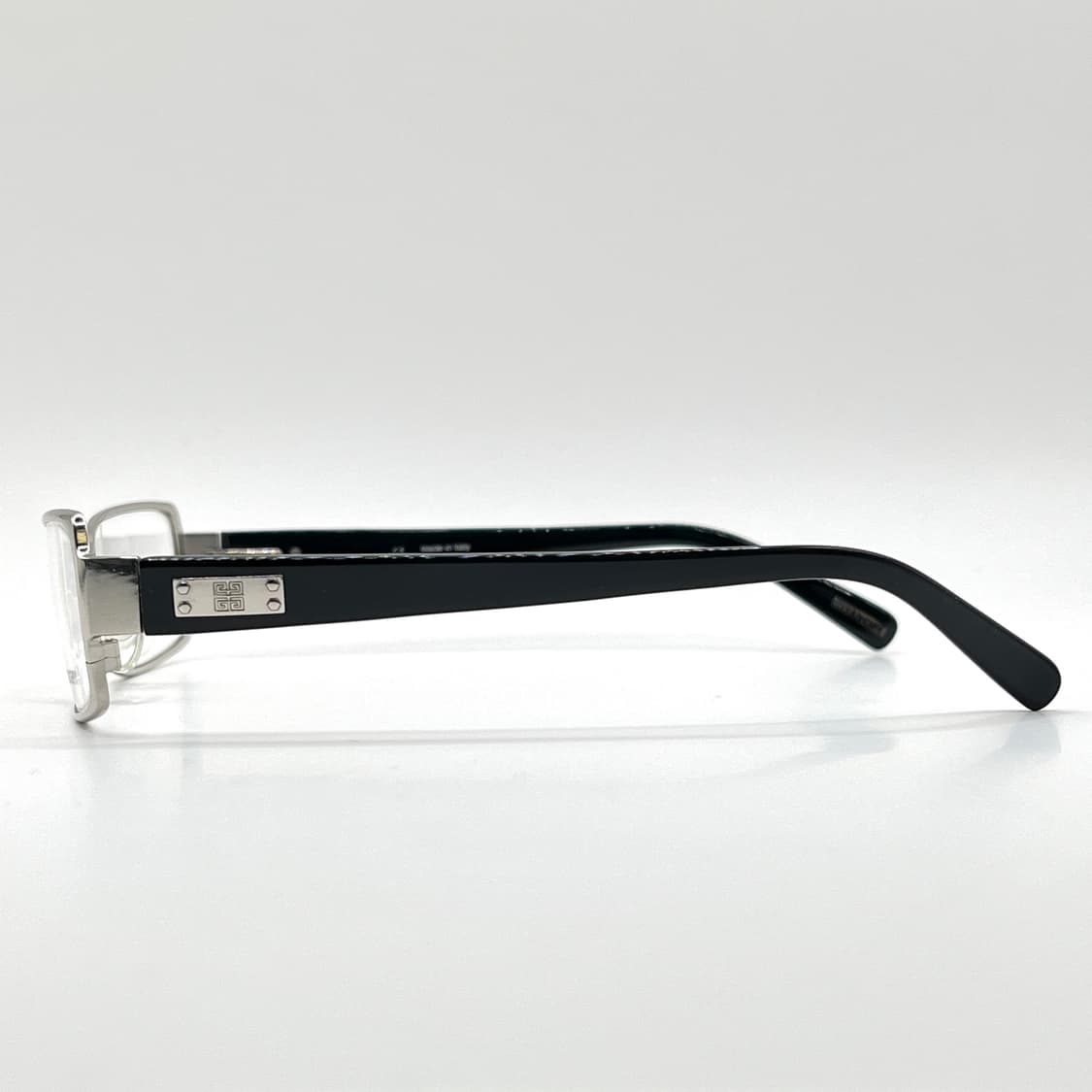 GIVENCHY 지방시 메탈 플레이트 안경 상품이미지3