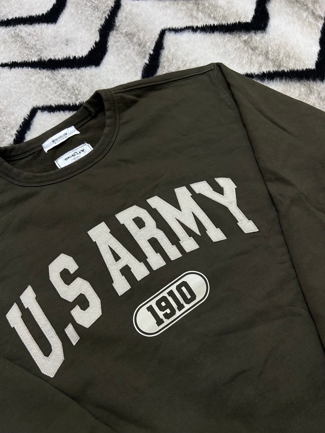 [M]모노플로우 U.S Army 오버핏 맨투맨/카키 상품이미지1
