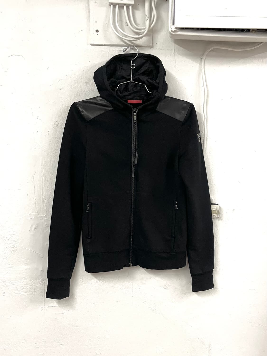 프라다 2009 레더 패널 후드 집업 상품이미지1