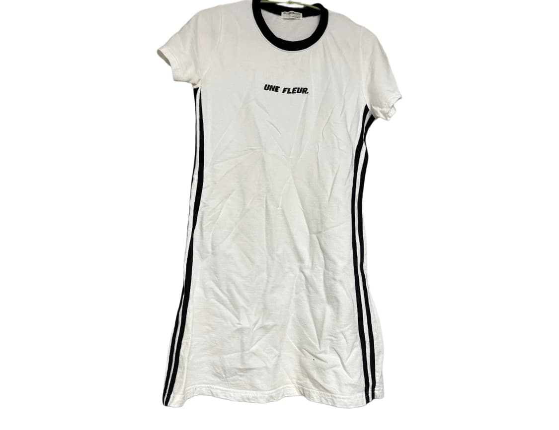 화이트 삼선 반팔 원피스 상품이미지1