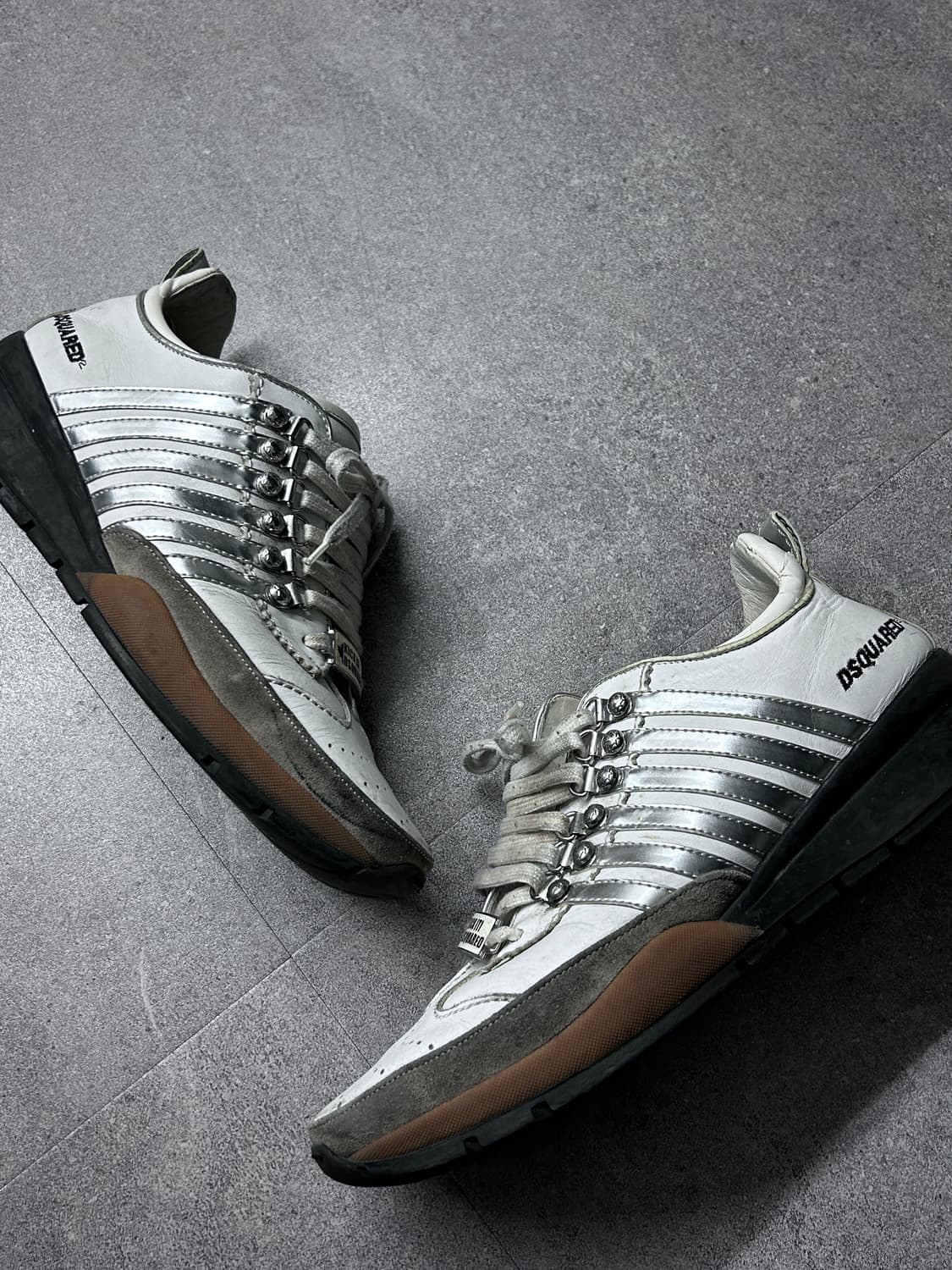 디스퀘어드2 스포츠 실버 스트랩 스니커즈 상품이미지2
