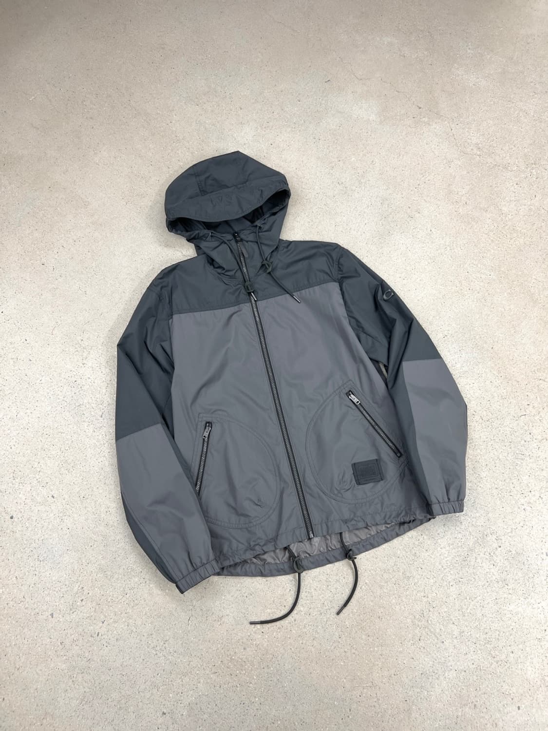 코치 레인 리액티브 윈드브레이커 상품이미지3