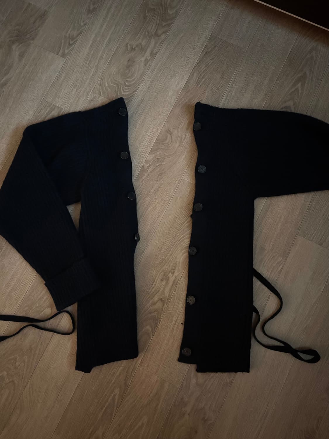 SETCHU 버튼 울 캐시미어 점퍼 스웨터 네이비 상품이미지9