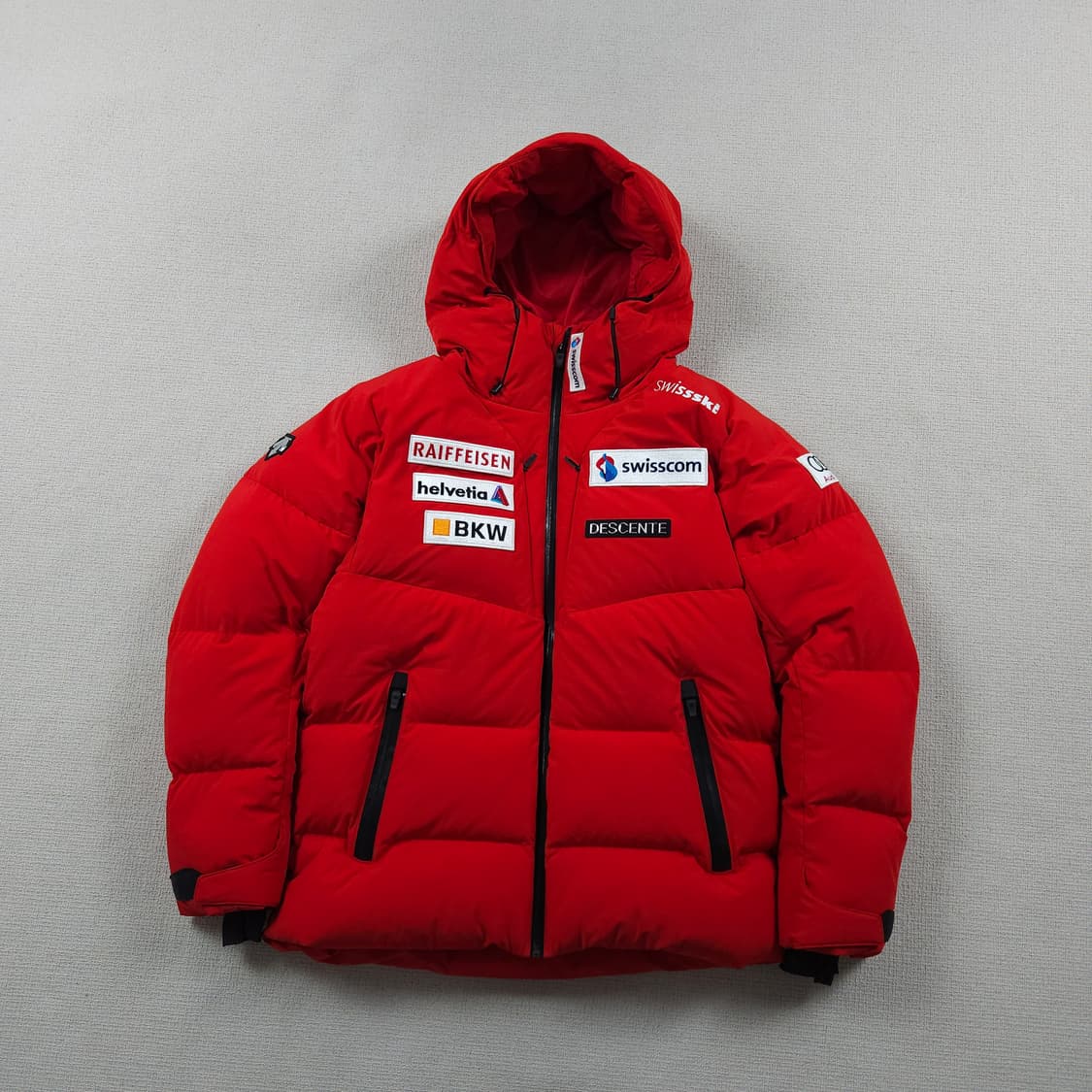 데상트 아우디 스위스 스키 패딩 상품이미지1