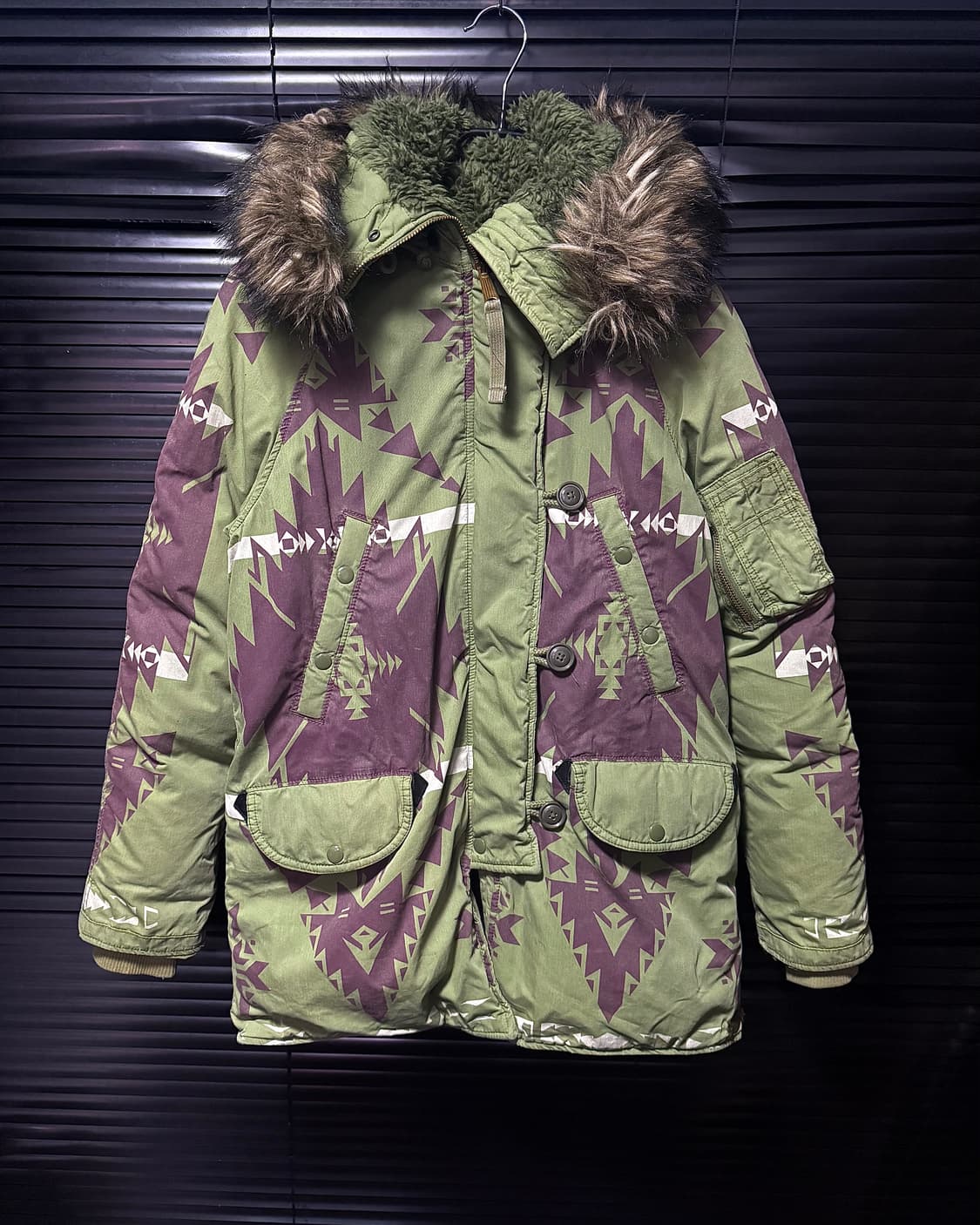 데님앤서플라이 폴로 랄프로렌 나바호 패턴 카키 피쉬테일 덕다운 패딩 야상 상품이미지2