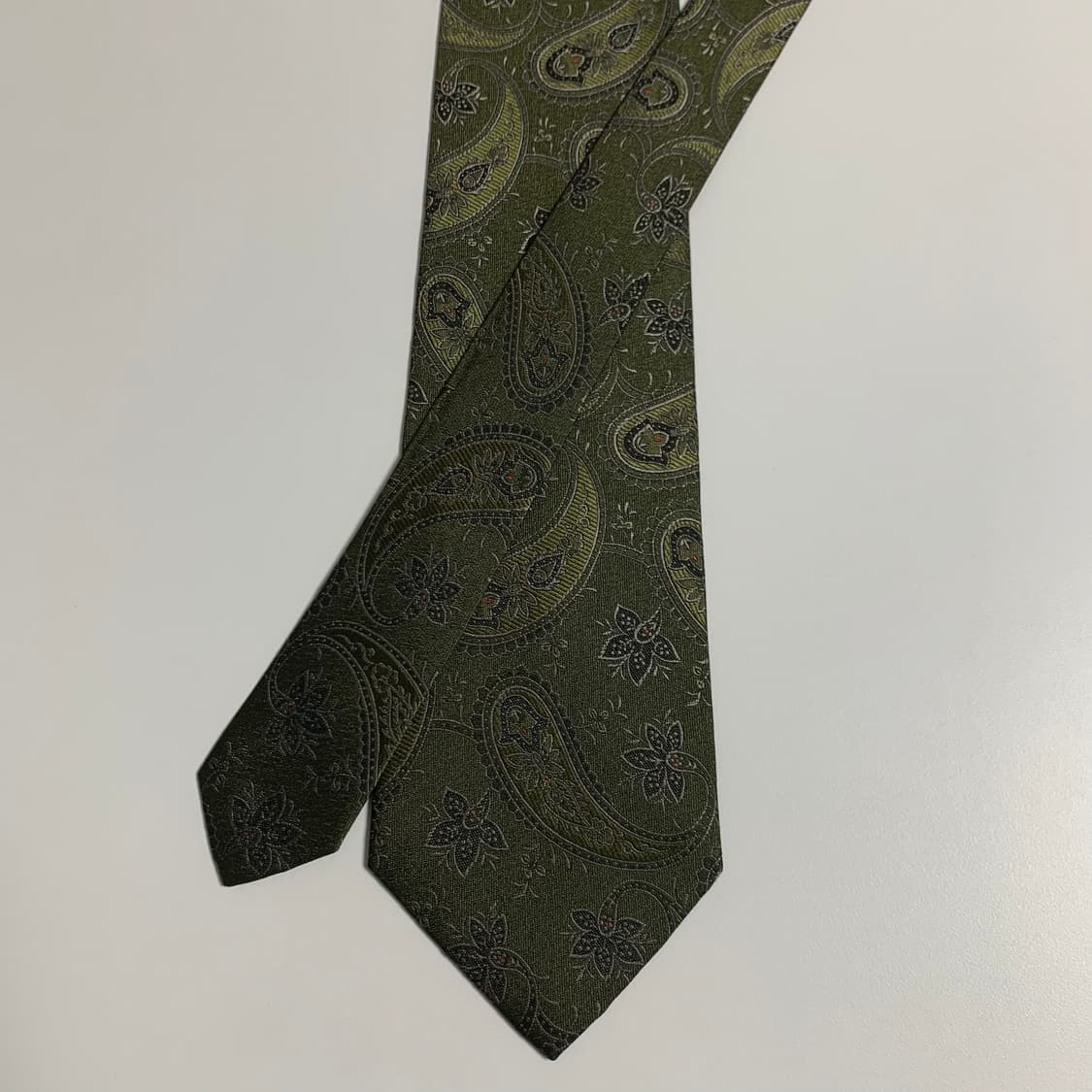 입생로랑(YSL) 페이즐리 명품클래식넥타이 최상급 A+등급 8.3cm 상품이미지3