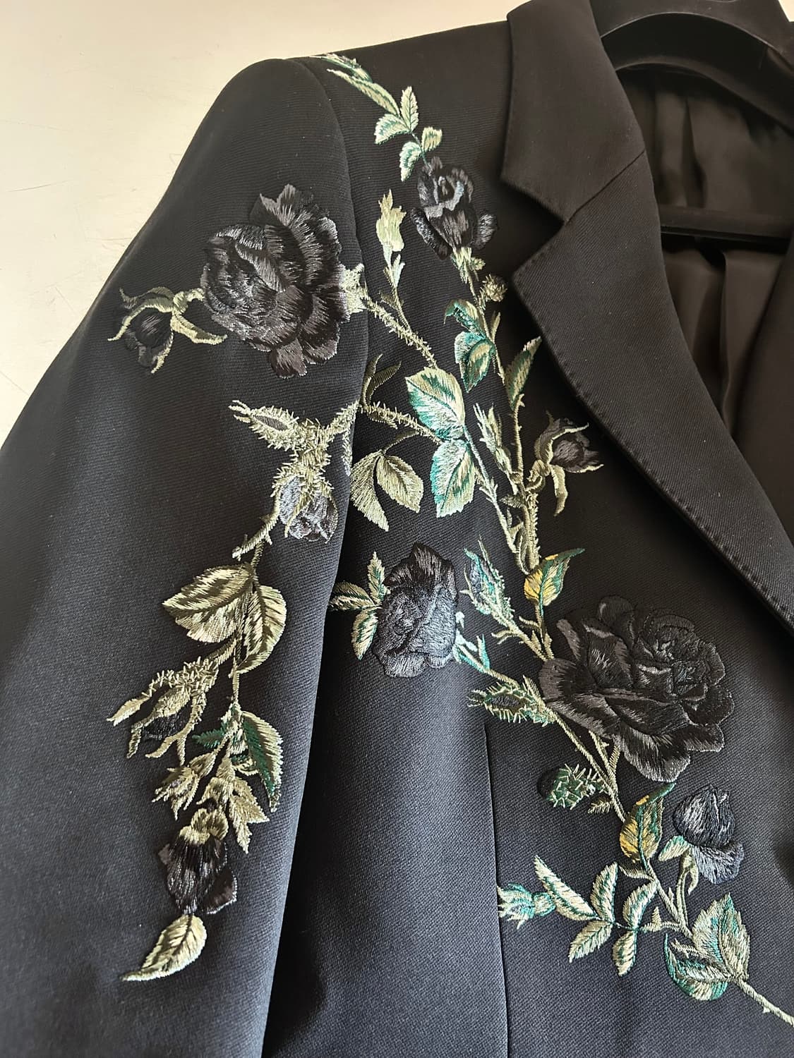 알렉산더 맥퀸 자수 롱코트 상품이미지5